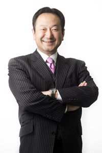 布施　哲也