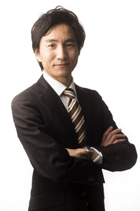 Kazuyuki HOSAKA